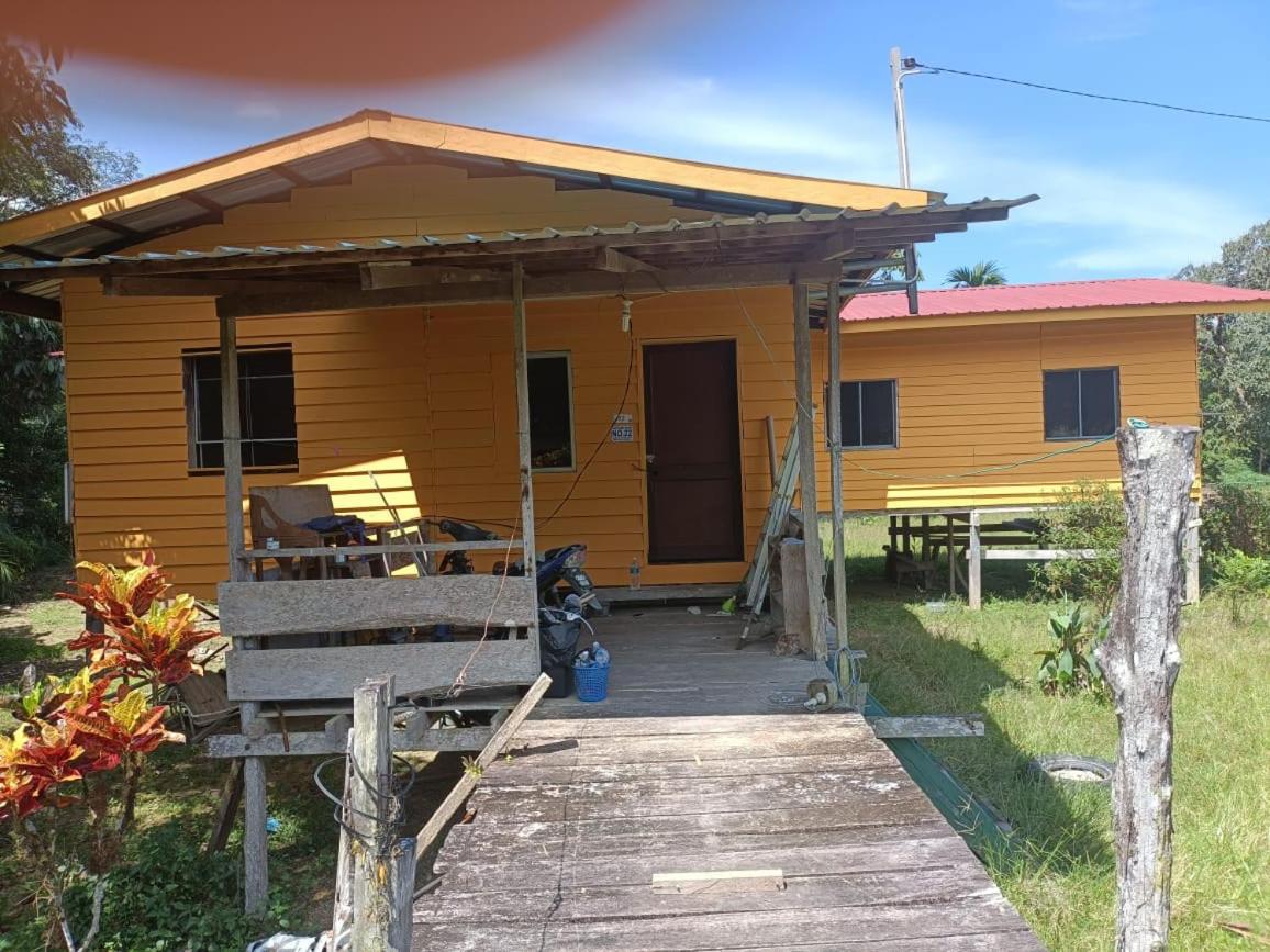 Mulu Homestay Exteriör bild